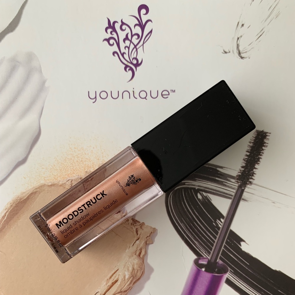 Younique Moodstruck liquid shadow